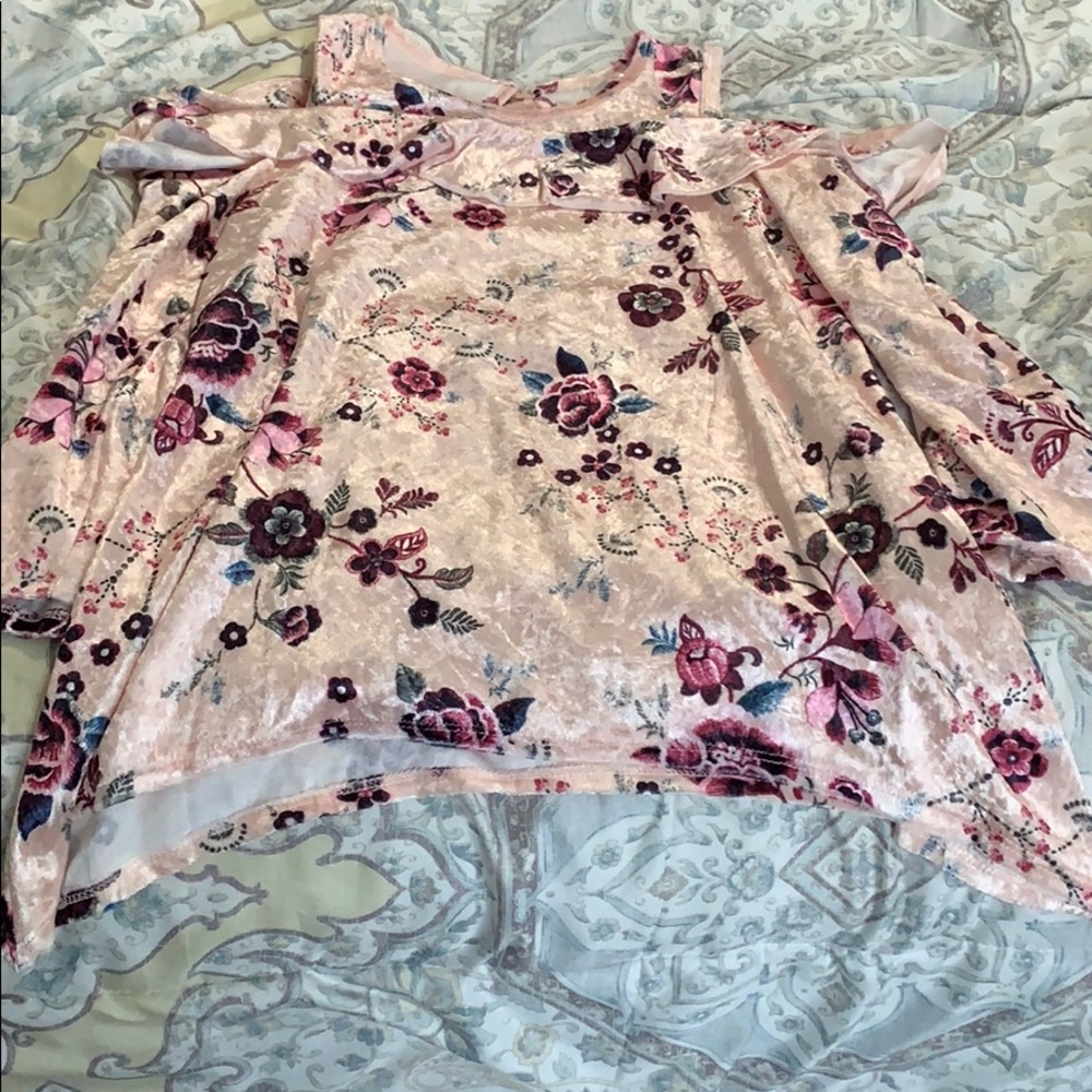 Velvet floral pink blouse